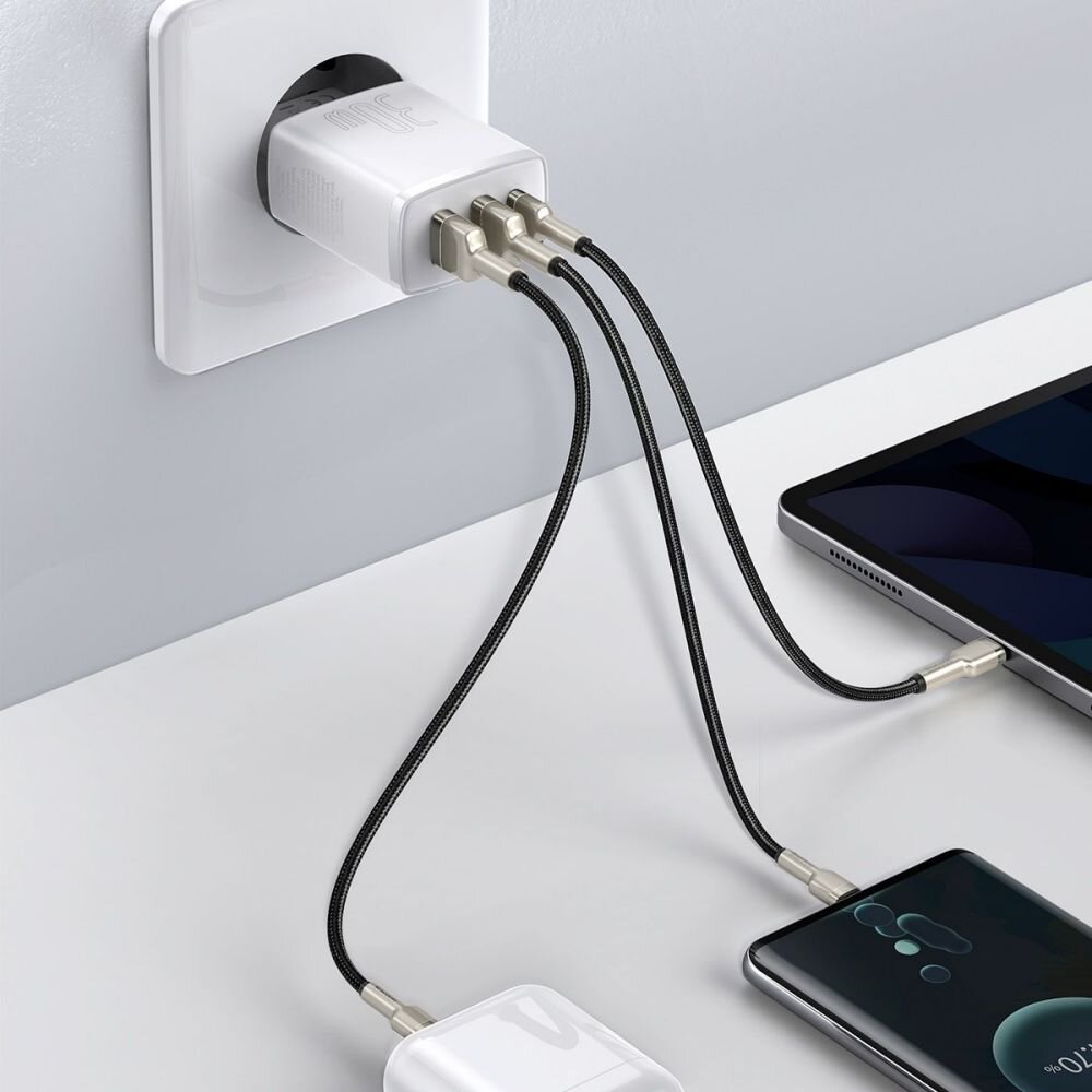 Baseus 30W 2xUSB 1xUSB-C CCXJ-E02