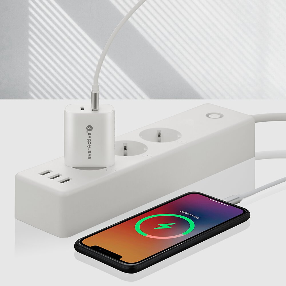everActive 25W 1xUSB 1xUSB-C SC-370Q