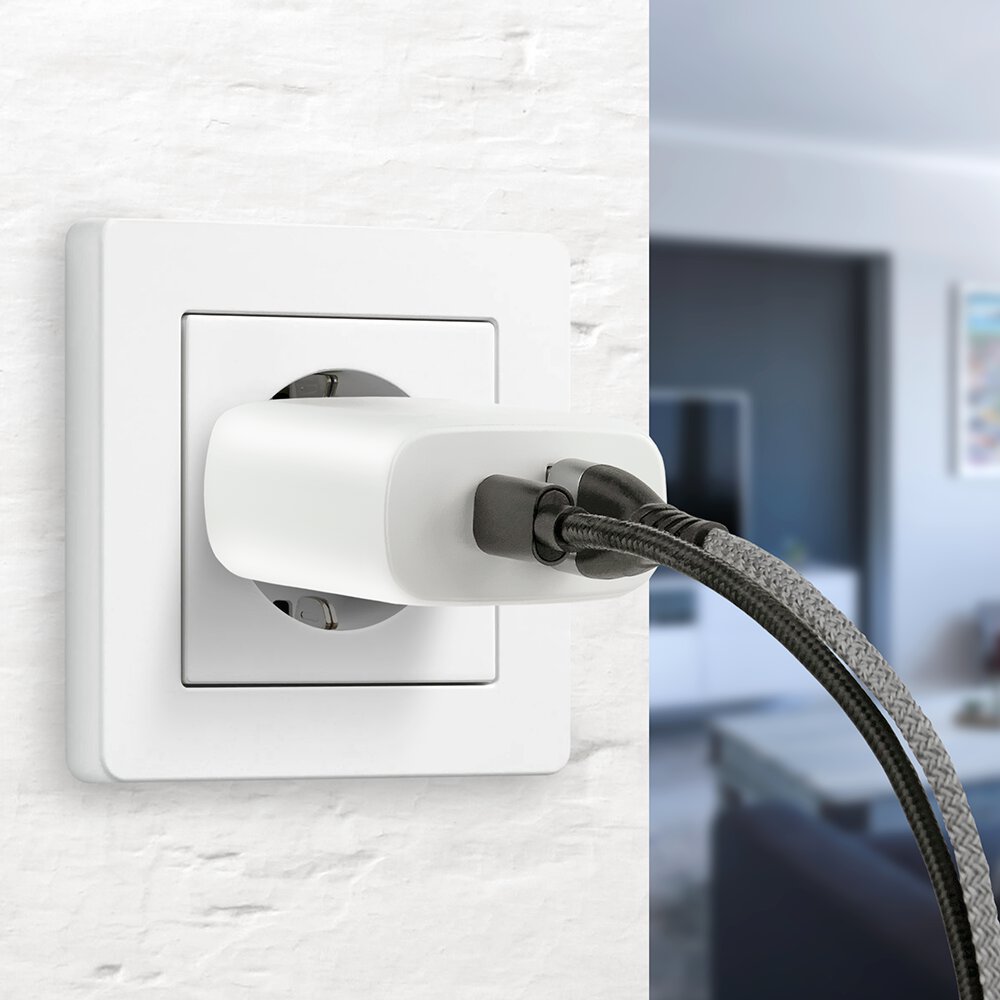everActive 25W 1xUSB 1xUSB-C SC-370Q