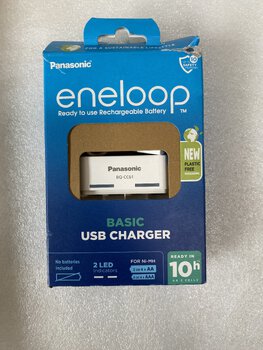 OUTLET Ładowarka akumulatorków Ni-MH Panasonic Eneloop BQ-CC61 USB EKO