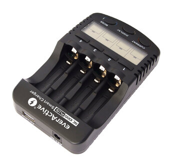 ładowarka everActive NC-1000 PLUS + 4 x R6/AA Fujitsu 2000mAh