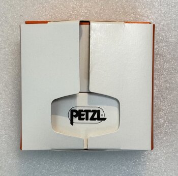 OUTLET Latarka czołowa, czołówka Petzl Swift RL E095BD00 czarna OUTLET Latarka czołowa, czołówka Petzl Swift RL E095BD00 czarna