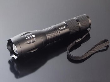 latarka diodowa Ultrafire E17 XM-L + akumulator + ładowarka