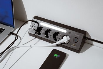 Listwa zasilająca MORRE M411 – 4 gniazda AC, 2xUSB-C 15W, 2xUSB-A 12W, 2m