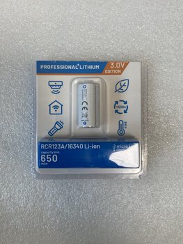 OUTLET Akumulator everActive 16340 3V Li-ion 700mAh micro USB z zabezpieczeniem