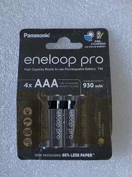 OUTLET Akumulatorki R03 / AAA Panasonic Eneloop PRO NEW Ni-MH 930mAh BK-4HCDE/4BE (blister) - 4 sztuki