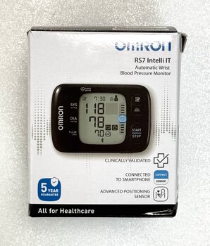 OUTLET Ciśnieniomierz. nadgarstkowy OMRON RS7 HEM-6232T-E