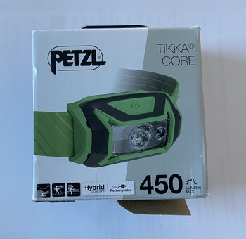 OUTLET Latarka czołowa, czołówka Petzl Tikka Core zelona E067AA02