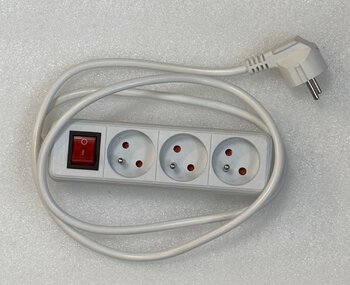 OUTLET Przedłużacz sieciowy 3G 1,5M biały Blow 