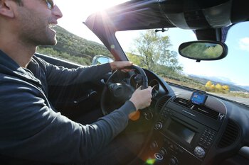 Zestaw głośnomówiący bluetooth Parrot MKi 9200